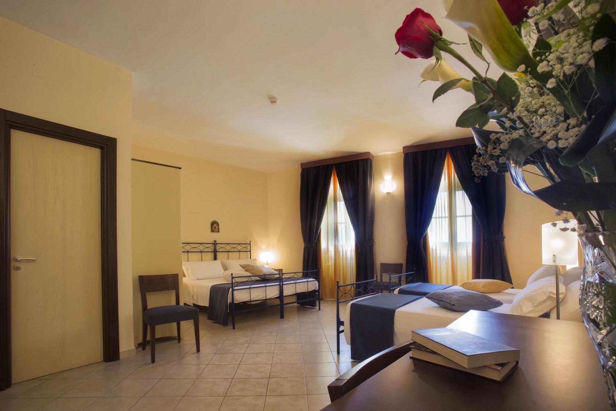 Quadruple Room with Sea View,287535620:JPEG